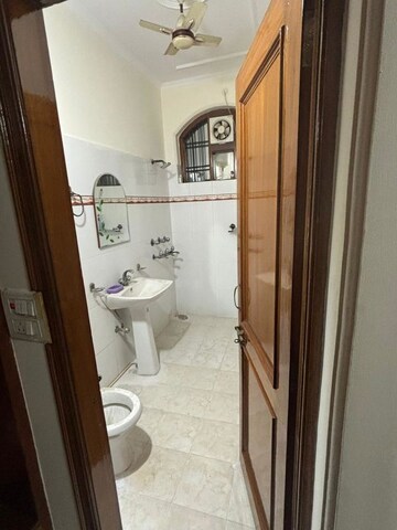 Balcony in 5 BHK Independent House at Sector 28 – for Rent