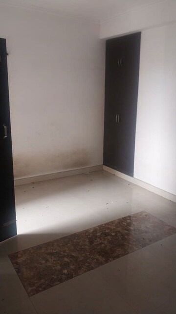Room in 2.5 BHK Apartment at Techman Moti Residency, Raj Nagar Extension – for Sale