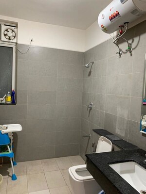 Bathroom in 3 BHK Apartment at Ireo Skyon, Sector 60 – for Sale