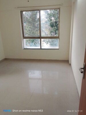 Room in 3 BHK Apartment at Pimple Saudagar – for Sale