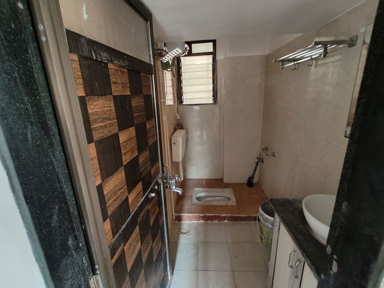 Bathroom, squarefeet-grand-square 1 Bedroom 550 Sq.Ft. Apartment In Anand Nagar Thane 10111110