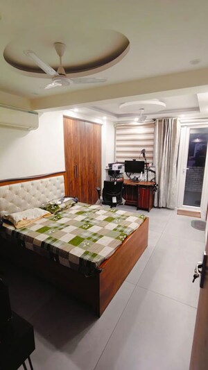 Bedroom in 2 BHK Apartment at Dwarka – for Rent