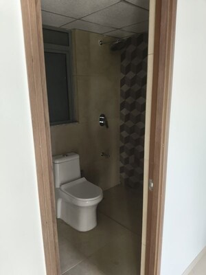 Bathroom in 2 BHK Apartment at Kalpataru Immensa D, Kolshet Road – for Rent