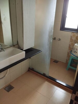 Bathroom in 3 BHK Apartment at Chandralok Apartment B Wing, Malabar Hill – for Rent