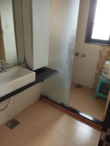 Bathroom in 3 BHK Apartment at Chandralok Apartment B Wing, Malabar Hill – for Rent