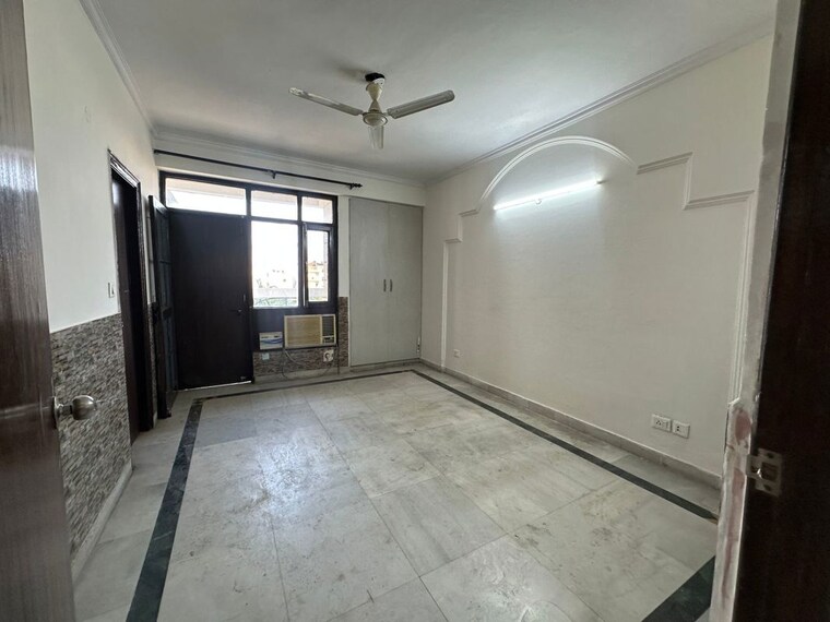 Room, dwarka 3 Bedroom 1500 Sq.Ft. Apartment In Dwarka Delhi 10111408