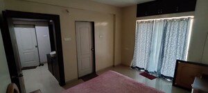 Room in 3 BHK Apartment at Vrindavan Elegance, Wakad – for Rent