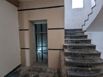Staircase in 4 BHK Apartment at Green Fields Colony – for Sale