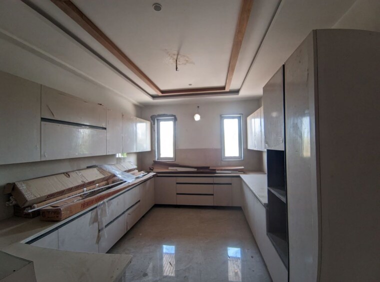 Kitchen, green fields colony 4 Bedroom 4050 Sq.Ft. Apartment In Green Fields Colony Faridabad 10098867