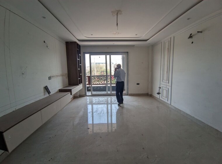 Room, green fields colony 4 Bedroom 4050 Sq.Ft. Apartment In Green Fields Colony Faridabad 10098867