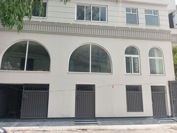 3 BHK Builder Floor For Sale in Anand Vihar