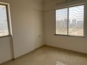 Room in 1 BHK Apartment at Pantheon Acorn Park Phase 1, Wakad – for Rent