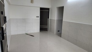 Room in 2 BHK Apartment at Ram Mandir Industrial Estate, Goregaon East – for Rent