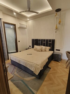 Bedroom in 3.5 BHK Builder Floor at Nirvana Country 2 – for Rent