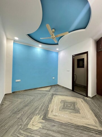 Room in 2 BHK Builder Floor at Dwarka – for Rent