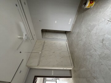 Building Lobby in 4 BHK Apartment at Shalimar One World Belvedere Court 3, Gomti Nagar – for Sale