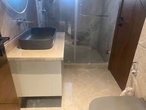 Bathroom in 3 BHK Apartment at Green Park – for Sale