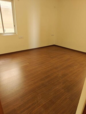 Room in 3 BHK Apartment at Aurobindo The Regent, Kondapur – for Sale