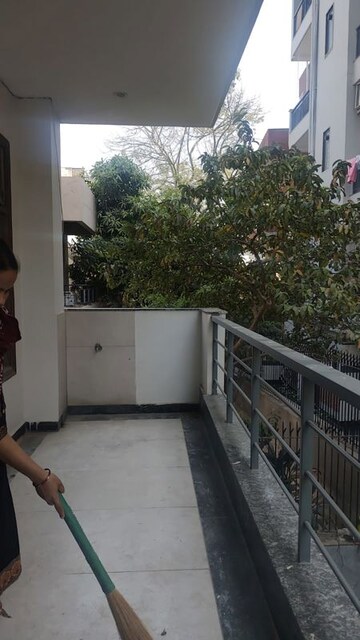 Balcony in 2 BHK Builder Floor at Palam Vihar – for Rent