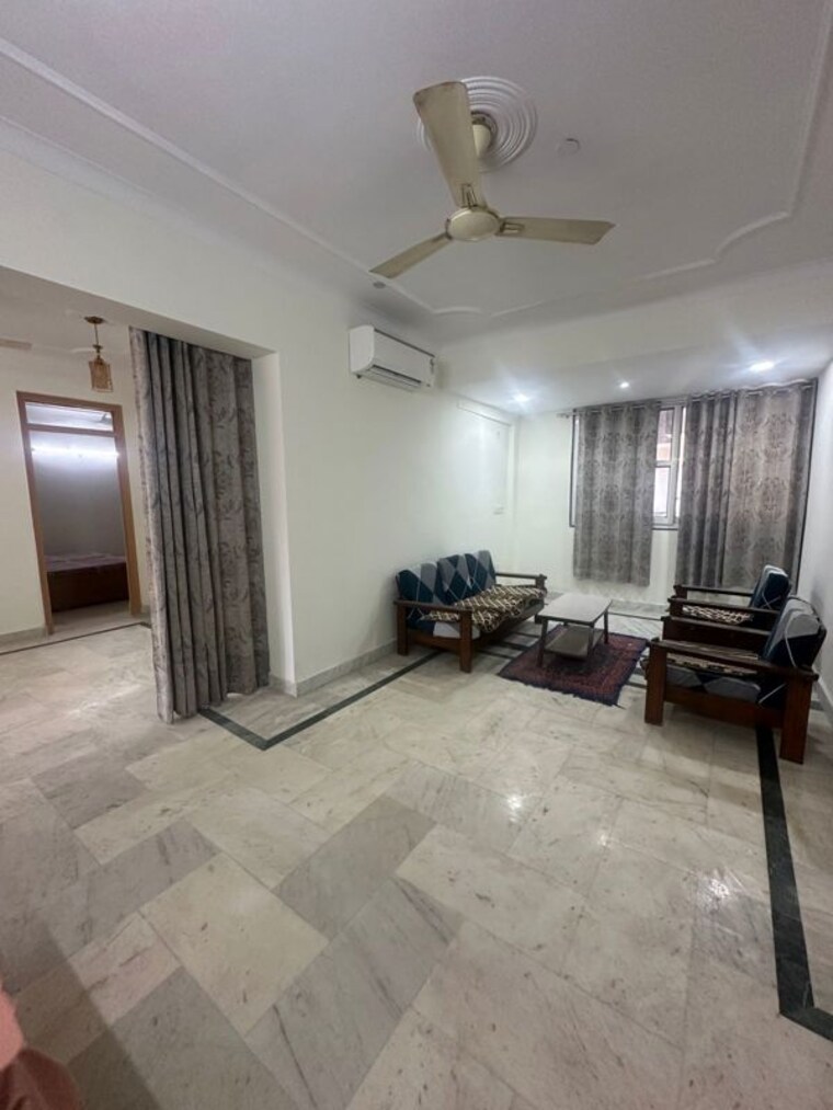  Parking, dwarka 3 Bedroom 1400 Sq.Ft. Apartment In Dwarka Delhi 10111588
