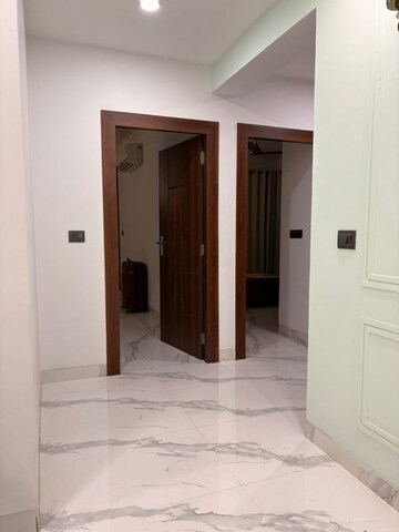 Room in 3 BHK Builder Floor at Birla Navya, Sector 63a – for Rent