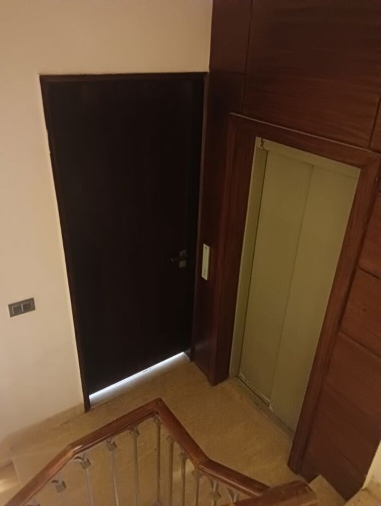 Room, anand vihar 3 Bedroom 283 Sq.Ft. Builder Floor In Anand Vihar Delhi 10111156