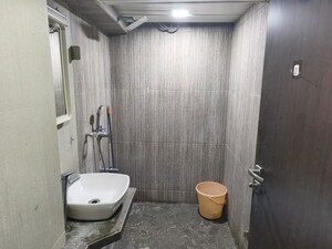 Bathroom in 3 BHK Apartment at Gitanjali	CHS Malabar Hill, Malabar Hill – for Rent