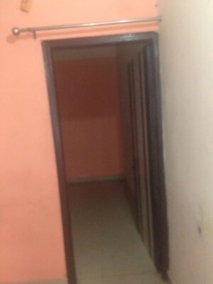 Furnished Amenities in 2 BHK Builder Floor at Govindpuram – for Sale