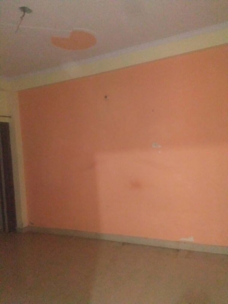 Room, govindpuram 2 Bedroom 65 Sq.Yd. Builder Floor In Govindpuram Ghaziabad 10111740