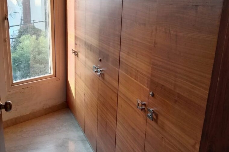 Bathroom, lajpat nagar i 2 Bedroom 1088 Sq.Ft. Builder Floor In Lajpat Nagar I Delhi 10111711