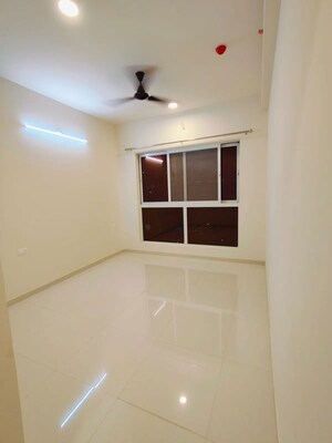 Room in 2 BHK Apartment at Godrej Green Cove, Mahalunge – for Rent