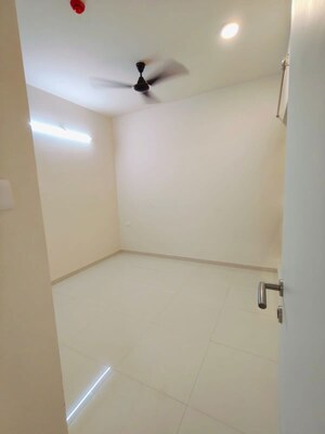 Room in 2 BHK Apartment at Godrej Green Cove, Mahalunge – for Rent