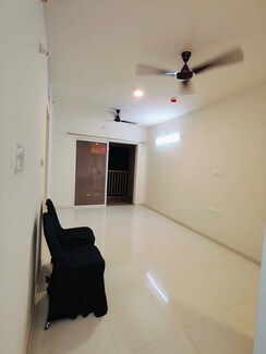 2 BHK Apartment For Rent in Godrej Green Cove