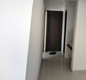  2 BHK Apartment at Majestique Nest Building D, Fursungi – for Rent