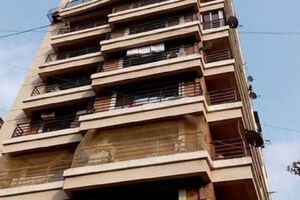 2 BHK Apartment – Exterior View View at Khar West - for Rent