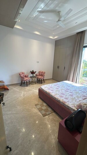 Bedroom in 4 BHK Builder Floor at South Extension ii – for Sale