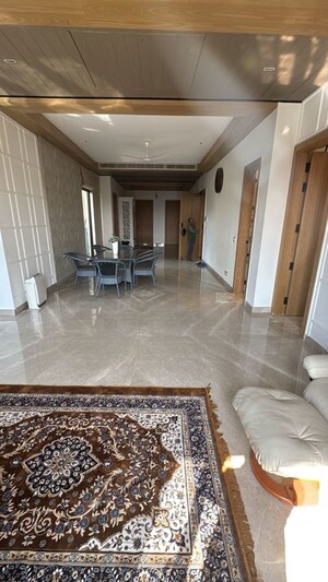  4 BHK Builder Floor at South Extension ii – for Sale