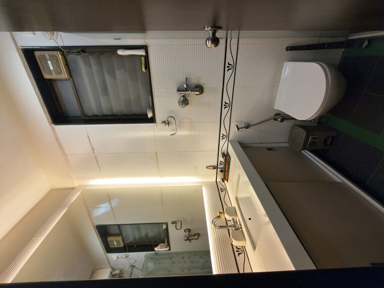 Attached Bathroom, lake-florence 2 Bedroom 800 Sq.Ft. Apartment In Powai Mumbai 10111879