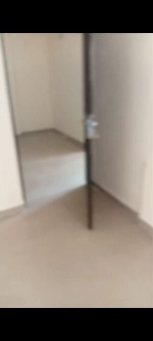 Room in 2 BHK Apartment at ACE Platinum, Zeta I Greater Noida – for Rent