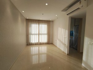Room in 1 BHK Apartment at Hiranandani Highland, Powai – for Sale
