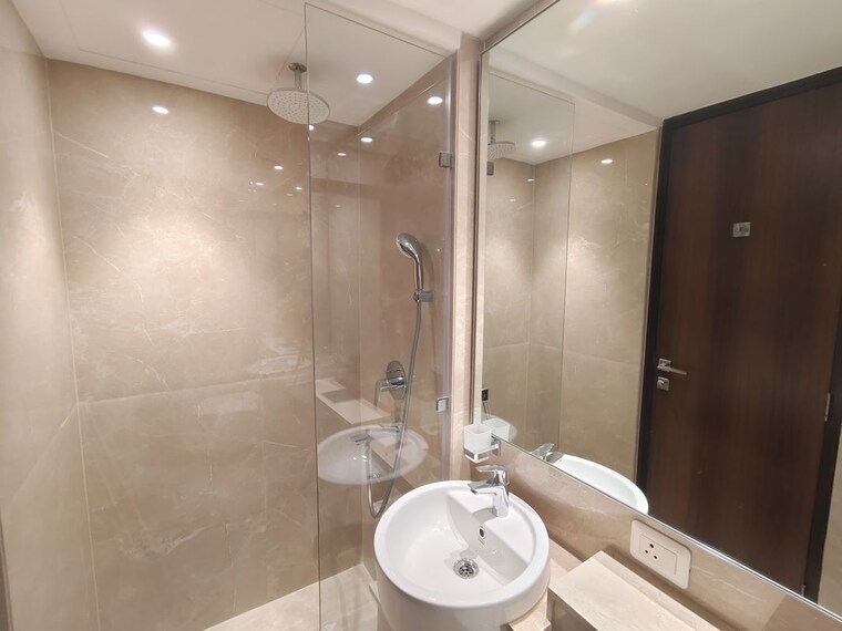 Attached Bathroom, hiranandani-highland 1 Bedroom 377 Sq.Ft. Apartment In Powai Mumbai 10111908