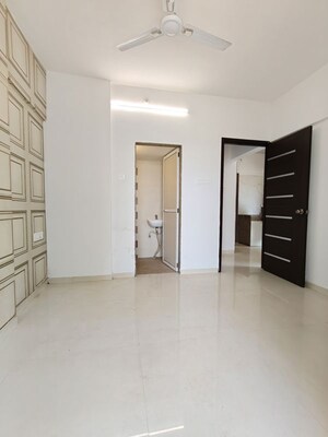 Room in 2 BHK Apartment at Tiara Hills, Mira Road – for Rent