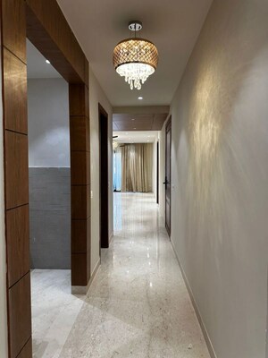 Building Lobby in 3 BHK Builder Floor at BPTP Green Oaks, Sector 70a – for Sale