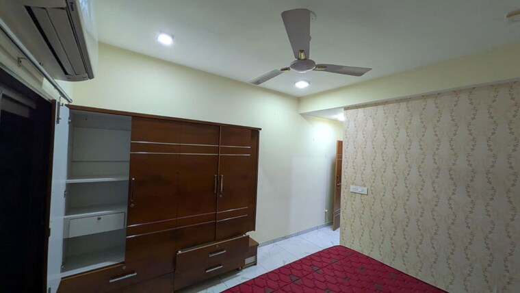 Room, satellite 3 Bedroom 1590 Sq.Ft. Apartment In Satellite Ahmedabad 10110725