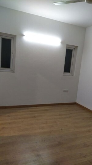 Room in 3 BHK Builder Floor at Emaar Gurgaon Greens, Sector 102 – for Sale