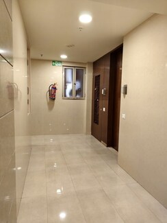 2 BHK Apartment For Rent in Hiranandani Castle Rock