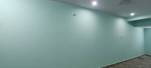   Shop at Alopi Bagh – for Rent