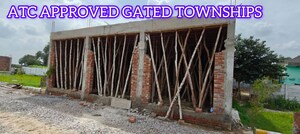  Plot For Sale in Dasna Gate