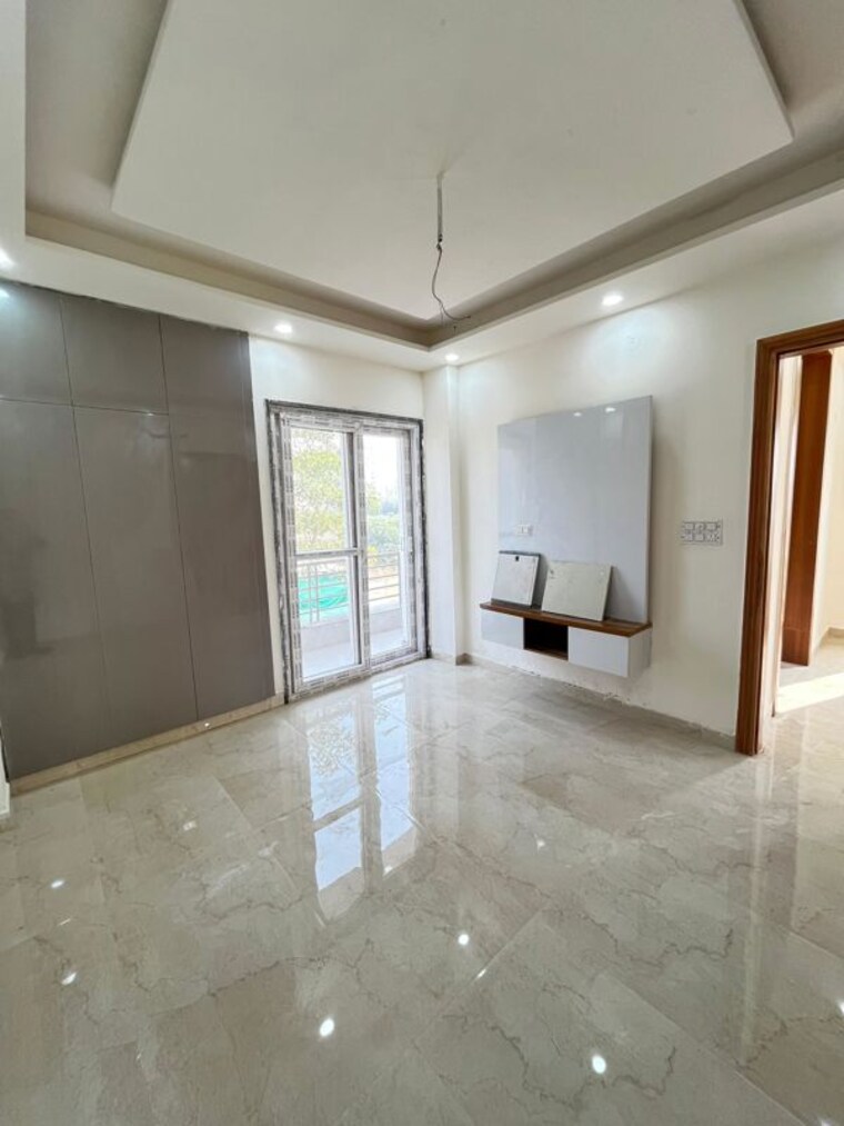 Room, sector 85 3 Bedroom 180 Sq.Yd. Builder Floor In Sector 85 Faridabad 10112052