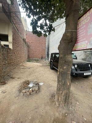  Plot For Sale in Vip Road